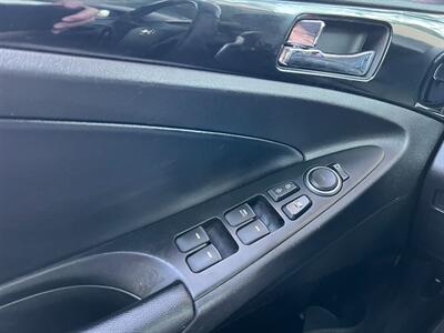 2013 Hyundai SONATA SE 2.0T LTD LEATHER AND MOONROOF  ONE OWNER SENIOR CITZENS VEHICLE SUPER LOW MILES - Photo 34 - Brooklyn, NY 11218