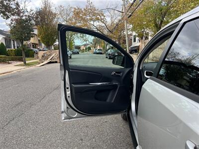 2012 Dodge Journey SXT 7 PASSENGER PA ONE OWNER GARAGE KEPT  NEW TIRES AND BRAKES ALL ORIGINAL   PAINT LIKE NEW - Photo 85 - Brooklyn, NY 11218