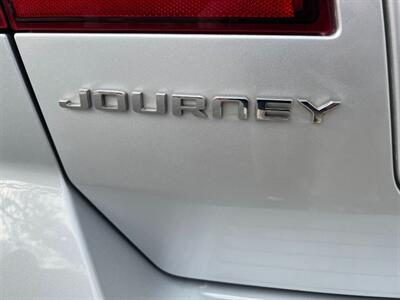 2012 Dodge Journey SXT 7 PASSENGER PA ONE OWNER GARAGE KEPT  NEW TIRES AND BRAKES ALL ORIGINAL   PAINT LIKE NEW - Photo 74 - Brooklyn, NY 11218