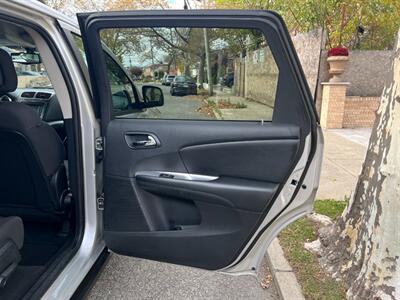 2012 Dodge Journey SXT 7 PASSENGER PA ONE OWNER GARAGE KEPT  NEW TIRES AND BRAKES ALL ORIGINAL   PAINT LIKE NEW - Photo 72 - Brooklyn, NY 11218