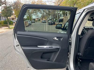 2012 Dodge Journey SXT 7 PASSENGER PA ONE OWNER GARAGE KEPT  NEW TIRES AND BRAKES ALL ORIGINAL   PAINT LIKE NEW - Photo 87 - Brooklyn, NY 11218