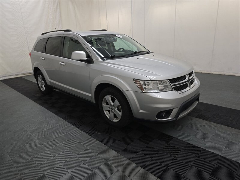 2012 Dodge Journey SXT 7 PASSENGER PA ONE OWNER GARAGE KEPT  NEW TIRES AND BRAKES ALL ORIGINAL   PAINT LIKE NEW