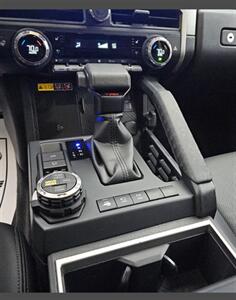 2024 Toyota Tacoma $8,800 PREM PKG!  4WD DOUBLE CAB TRD OFF ROAD PREM  FACTORY WARRANTIES STILL ON VEHICLE - Photo 43 - Brooklyn, NY 11218