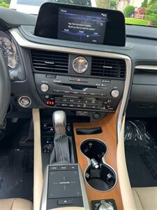 2022 Lexus RX 350 AWD PREMIUM ONE OWNER NEW LEXUS TRADE  ONLY 17232 MILES CARFAX CERTFIED LIKE NEW - Photo 26 - Brooklyn, NY 11218