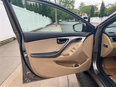 2013 Hyundai ELANTRA GLS SENIOR CITIZEN OWNED FULLY SERVICED  NEW TIRES AND BRAKES - Photo 25 - Brooklyn, NY 11218