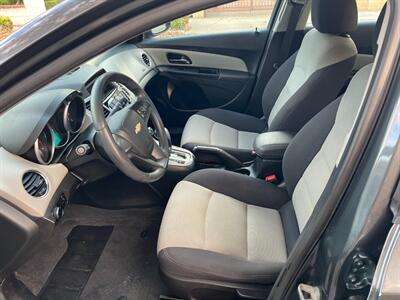 2013 Chevrolet Cruze LS Auto   - Photo 13 - Brooklyn, NY 11218