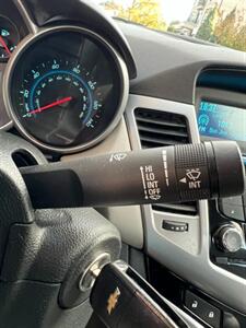 2013 Chevrolet Cruze LS Auto   - Photo 33 - Brooklyn, NY 11218