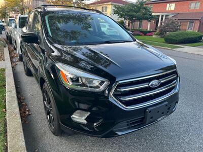 2018 Ford Escape SE 4WD MIDNIGHT EDITION 19 BLACK WHEELS NAVIGATION  PA ONE OWNER NEW  CONTINENTAL TIRES AND BRAKES FULLY SERVICED - Photo 1 - Brooklyn, NY 11218