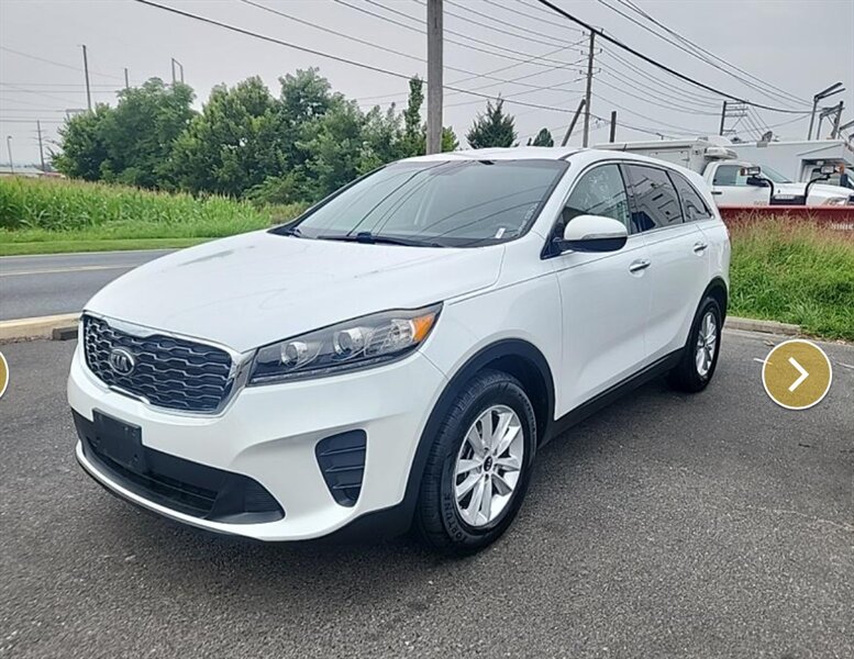 2019 Kia Sorento LX 3RD ROW SEATING  GREAT ALTERNATIVE FOR A MINI VAN NEW TIRES AND BRAKES FULLY SERVICED