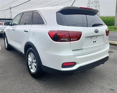 2019 Kia Sorento LX 3RD ROW SEATING  GREAT ALTERNATIVE FOR A MINI VAN NEW TIRES AND BRAKES FULLY SERVICED - Photo 4 - Brooklyn, NY 11218