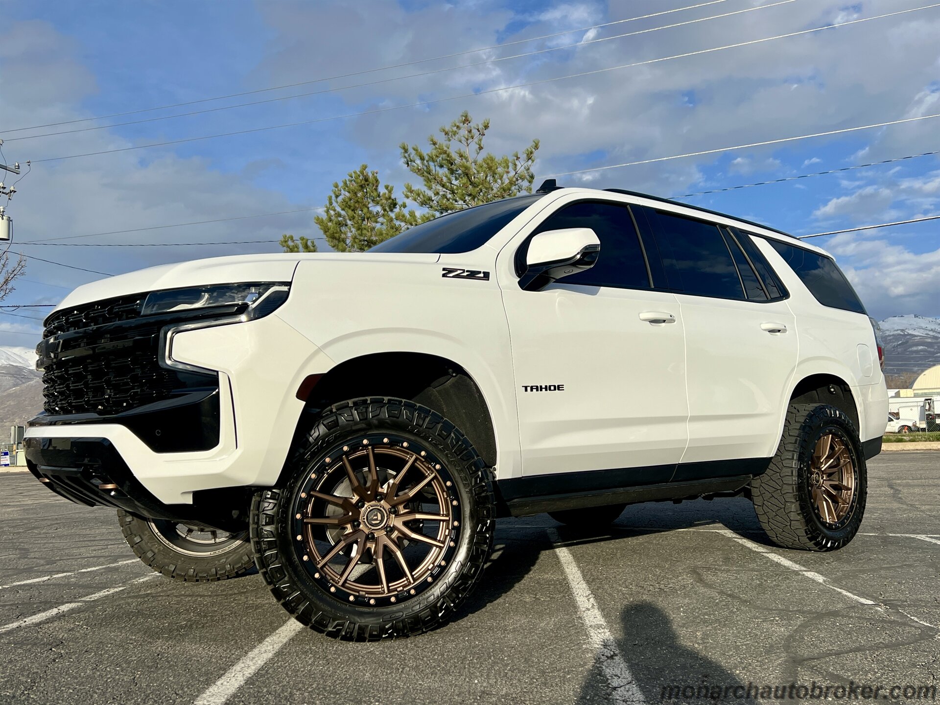 2023 Chevrolet Tahoe Z71   - Photo 1 - Washington Terrace, UT 84405