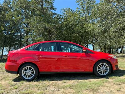 2017 Ford Focus SE   - Photo 8 - Paradise, TX 76073