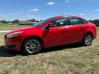 2017 Ford Focus SE   - Photo 4 - Paradise, TX 76073