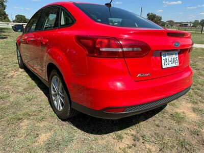 2017 Ford Focus SE   - Photo 6 - Paradise, TX 76073