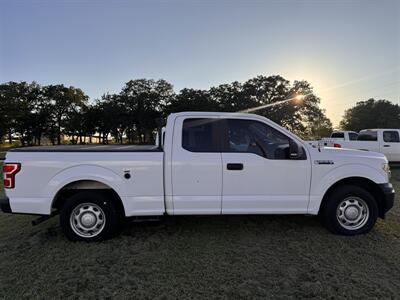2019 Ford F-150 XLT   - Photo 2 - Paradise, TX 76073