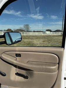 2004 Chevrolet Silverado 1500 Work Truck   - Photo 17 - Paradise, TX 76073