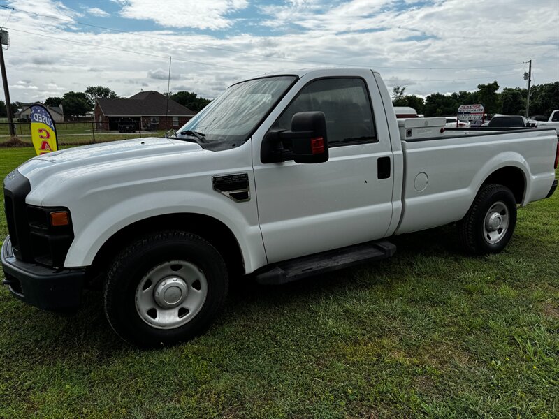 2010 Ford F-250 Super Duty XLT - Photo 1 - Paradise, TX 76073