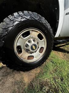 2011 Chevrolet Silverado 2500HD Work Truck   - Photo 19 - Paradise, TX 76073
