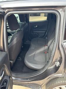 2019 Jeep Renegade Latitude - Photo 5 - Tucson, AZ 85705