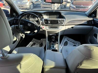 2015 Honda Accord EX-L V6 w/Navi - Photo 6 - Tucson, AZ 85705
