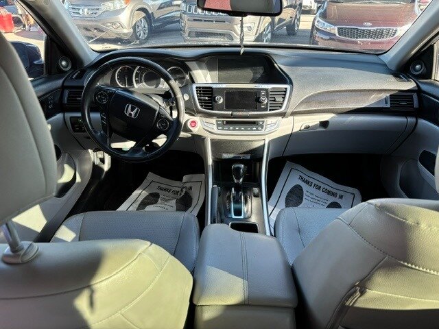 2015 Honda Accord EX-L V6 w/Navi - Photo 6 - Tucson, AZ 85705