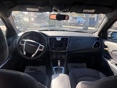 2013 Chrysler 200 Touring   - Photo 5 - Tucson, AZ 85705