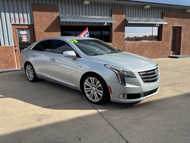 2018 Cadillac XTS Luxury   - Photo 1 - Tucson, AZ 85705