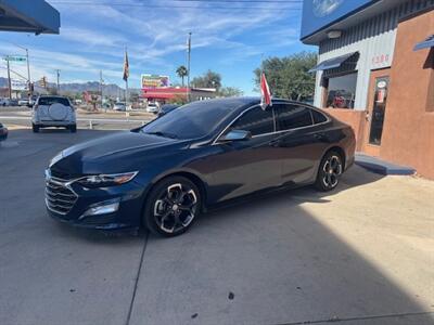 2022 Chevrolet Malibu LT   - Photo 3 - Tucson, AZ 85705