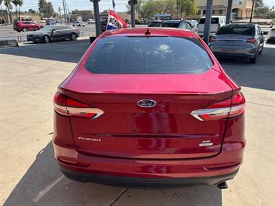 2019 Ford Fusion SE   - Photo 4 - Tucson, AZ 85705