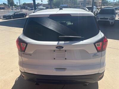 2019 Ford Escape SE   - Photo 4 - Tucson, AZ 85705