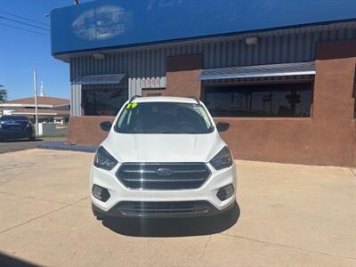 2019 Ford Escape SE   - Photo 2 - Tucson, AZ 85705