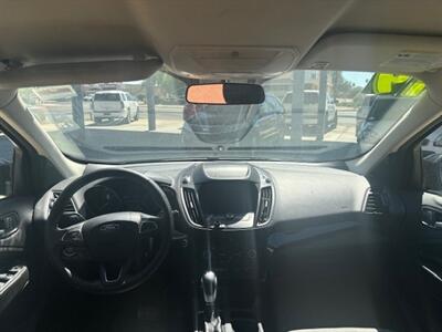 2019 Ford Escape SE   - Photo 6 - Tucson, AZ 85705