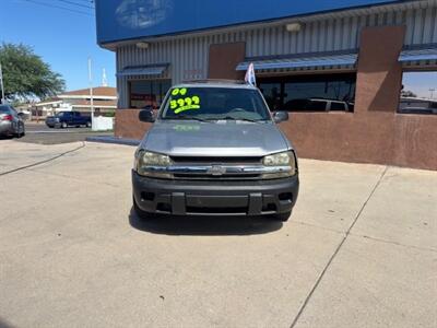2004 Chevrolet TrailBlazer LS   - Photo 2 - Tucson, AZ 85705
