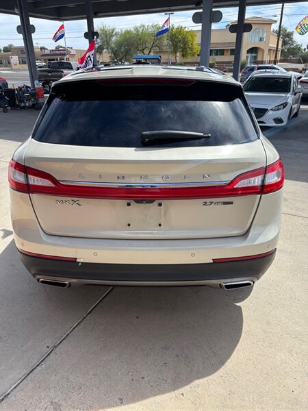 2016 Lincoln MKX Reserve - Photo 4 - Tucson, AZ 85705