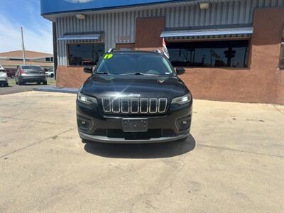 2019 Jeep Cherokee Latitude Plus   - Photo 2 - Tucson, AZ 85705