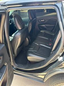 2019 Jeep Cherokee Latitude Plus   - Photo 5 - Tucson, AZ 85705