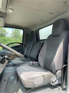 2014 Isuzu NRR 24' Box + Lift Gate - Photo 8 - Geneva, OH 44041