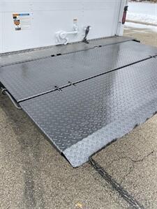 2018 Isuzu NQR   - Photo 7 - Geneva, OH 44041