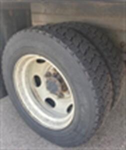 2021 Isuzu NQR   - Photo 9 - Geneva, OH 44041