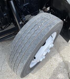 2019 Isuzu NPR HD   - Photo 14 - Geneva, OH 44041