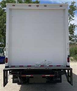 2019 Isuzu NQR   - Photo 8 - Geneva, OH 44041