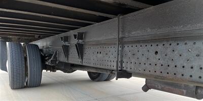 2013 Isuzu NPR HD 20' Box - Photo 13 - Geneva, OH 44041