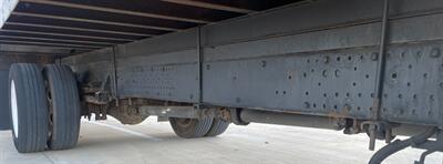 2020 Isuzu NRR 24' Box   - Photo 11 - Geneva, OH 44041