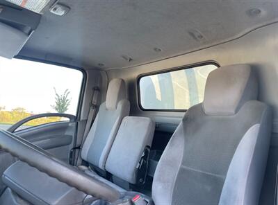 2020 Isuzu NRR 24' Box   - Photo 13 - Geneva, OH 44041