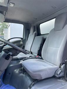 2008 Isuzu NRR 24' Box + Walk Ramp - Photo 17 - Geneva, OH 44041