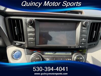 2016 Toyota RAV4 Hybrid XLE   - Photo 10 - Quincy, CA 95971