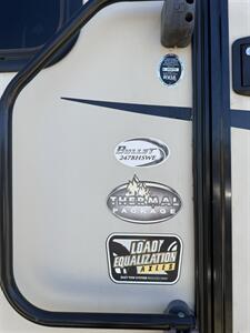 2017 Keystone BULLET 247BHSWE   - Photo 6 - Quincy, CA 95971
