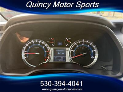 2016 Toyota 4Runner SR5   - Photo 4 - Quincy, CA 95971