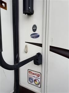 2015 Heartland Bighorn 3160 EL   - Photo 14 - Quincy, CA 95971
