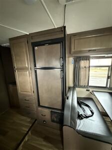 2018 Thor MOTOR COACH M-23A - MAJESTIC E-350 SD   - Photo 20 - Quincy, CA 95971